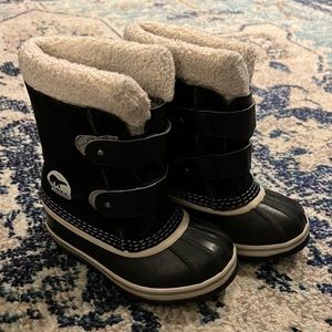Kid’s Sorel Winter Snow Waterproof Rain Boots. Size 11.